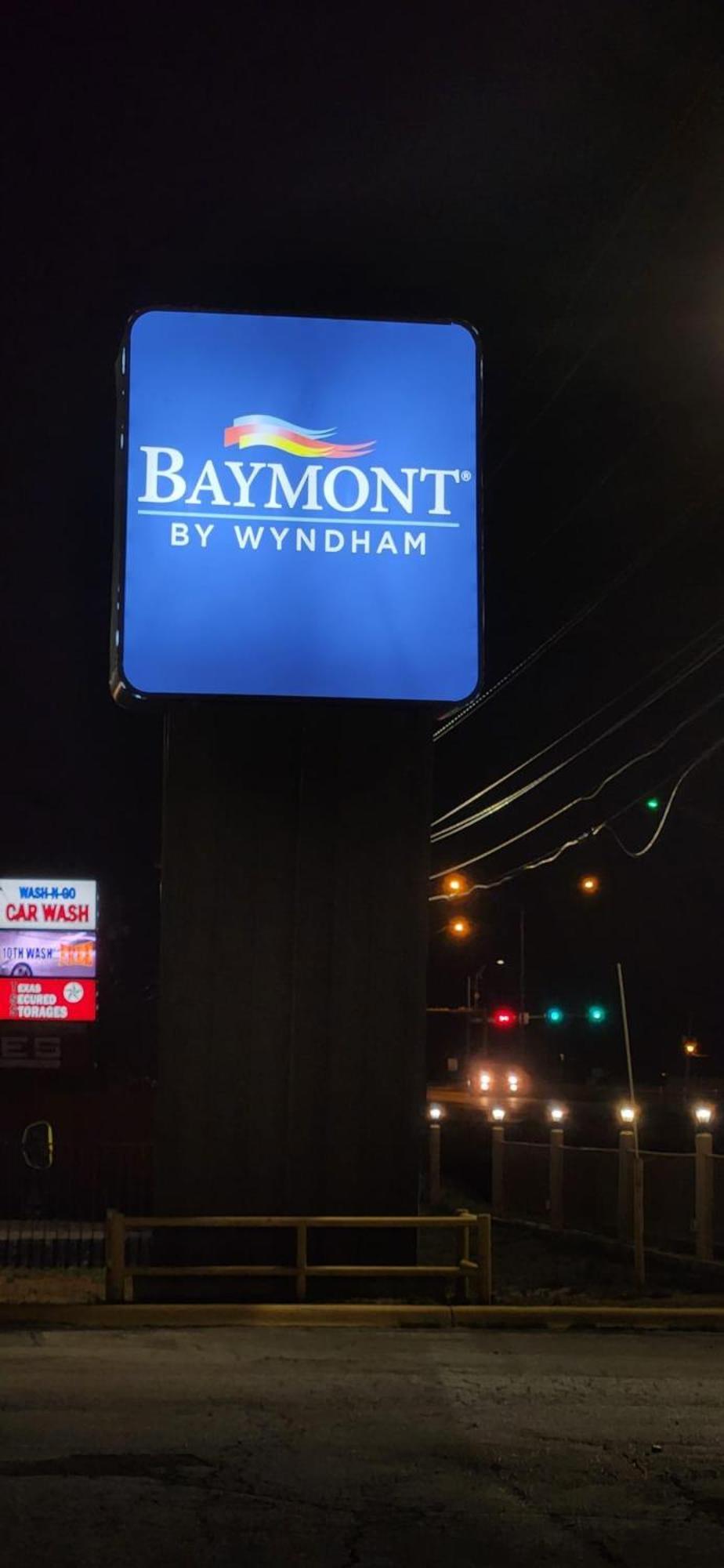 Отель Baymont By Wyndham Дель-Рио Экстерьер фото